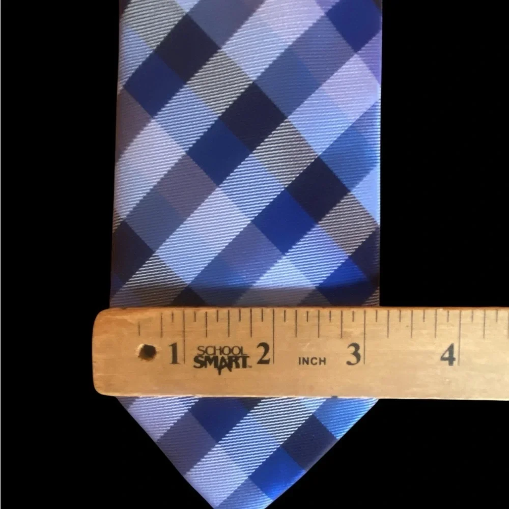 Tommy Hilfiger Men's Blue Buffalo Tartan Neck-Tie.
